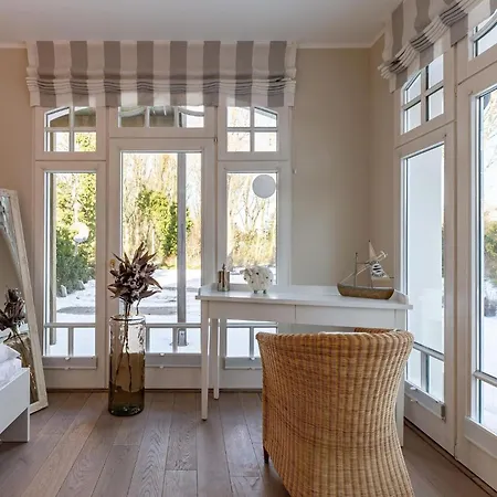 Haus Friedrichsen 02 *